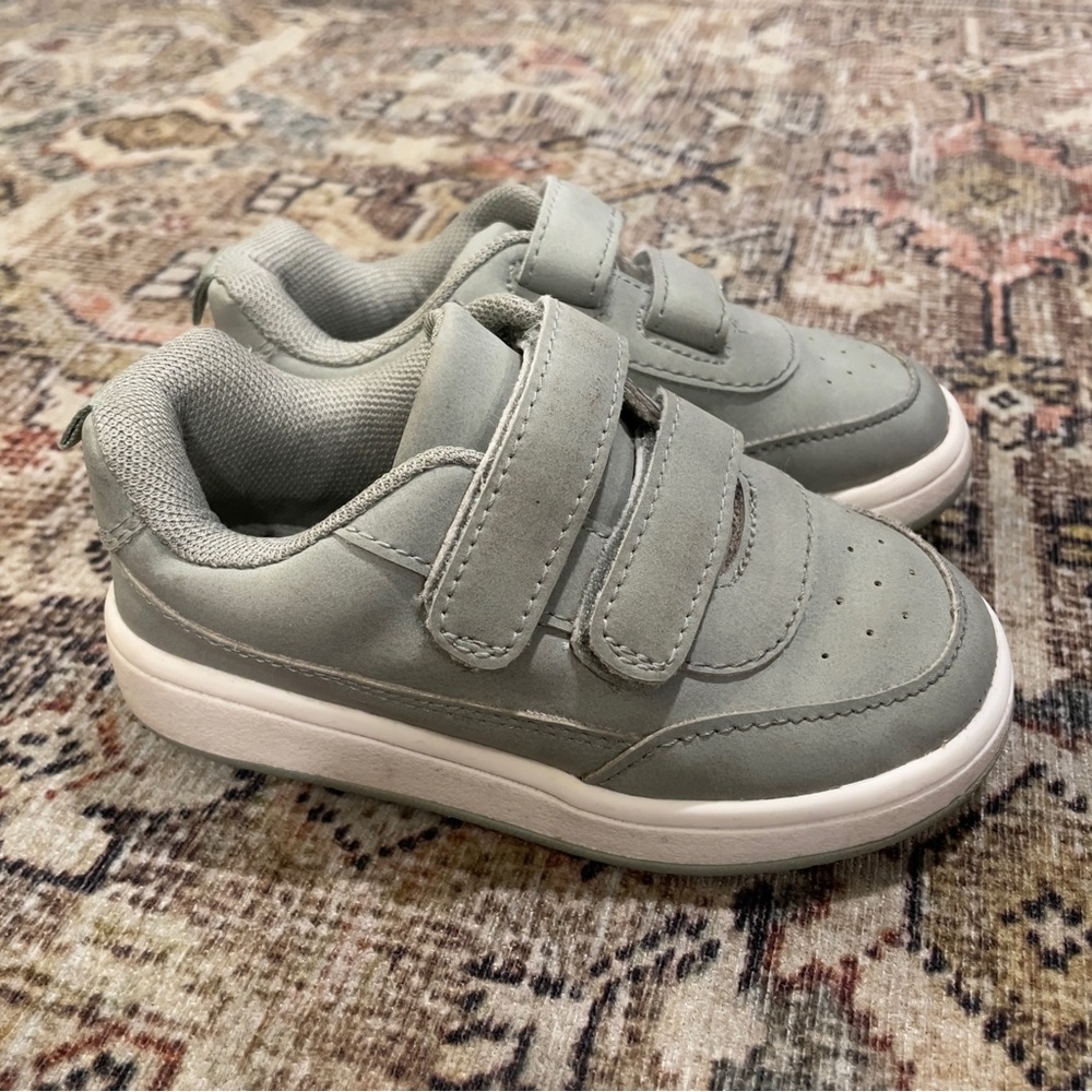 H&M blue sneakers